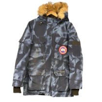 A Canada Goose Expeditions Parka Abstract Camo jacket coat. Large.