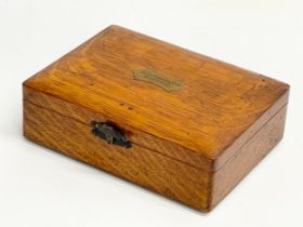 A Victorian oak box. From John Kenyon & Co, Sheffield. 19.5x14.5x6cm