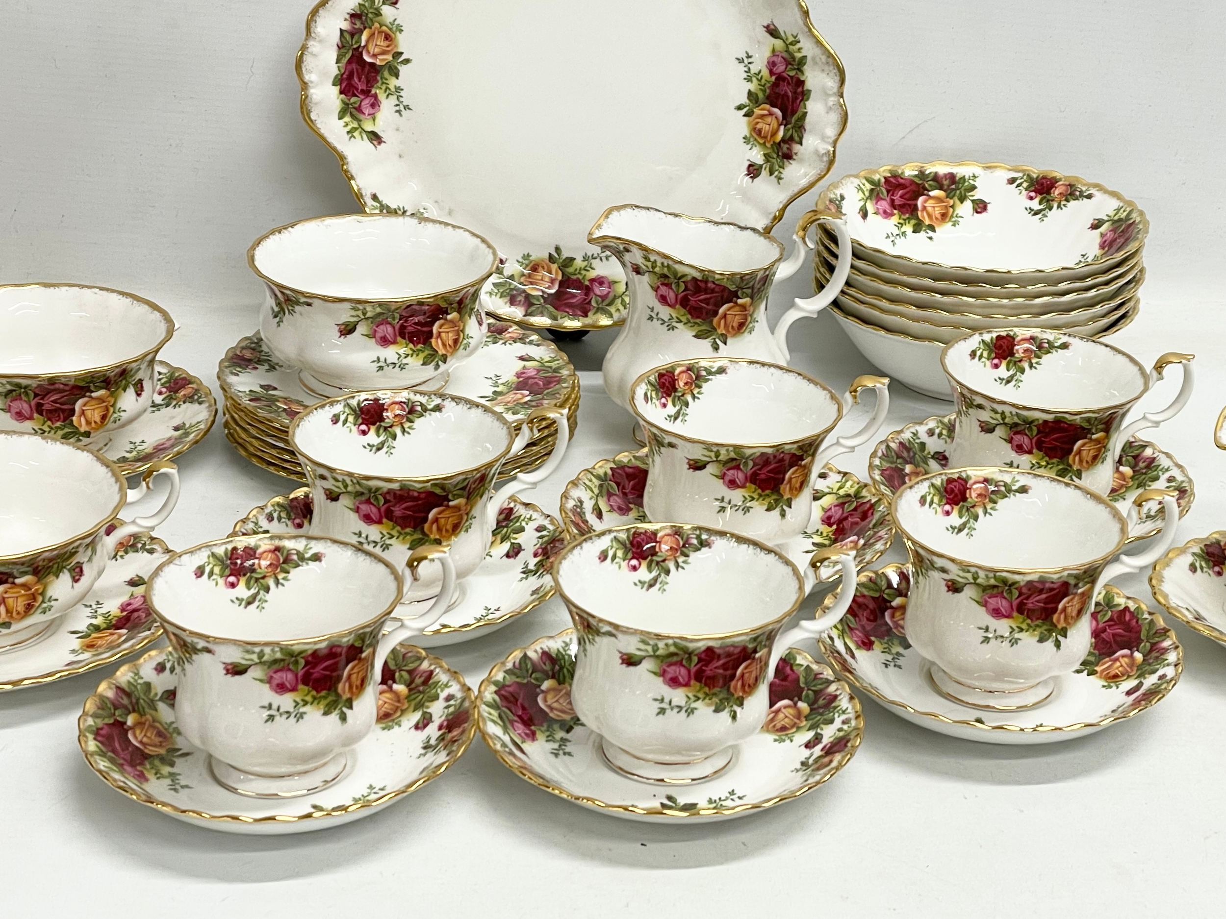 33 pieces of Royal Albert ‘Old Country Roses’ cake plate, 6 soup bowls, gravy boat and saucer. - Image 4 of 6