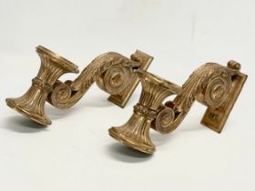 A pair of good quality early 20th century heavy bronze golden leaf wall lights. 21x20cm