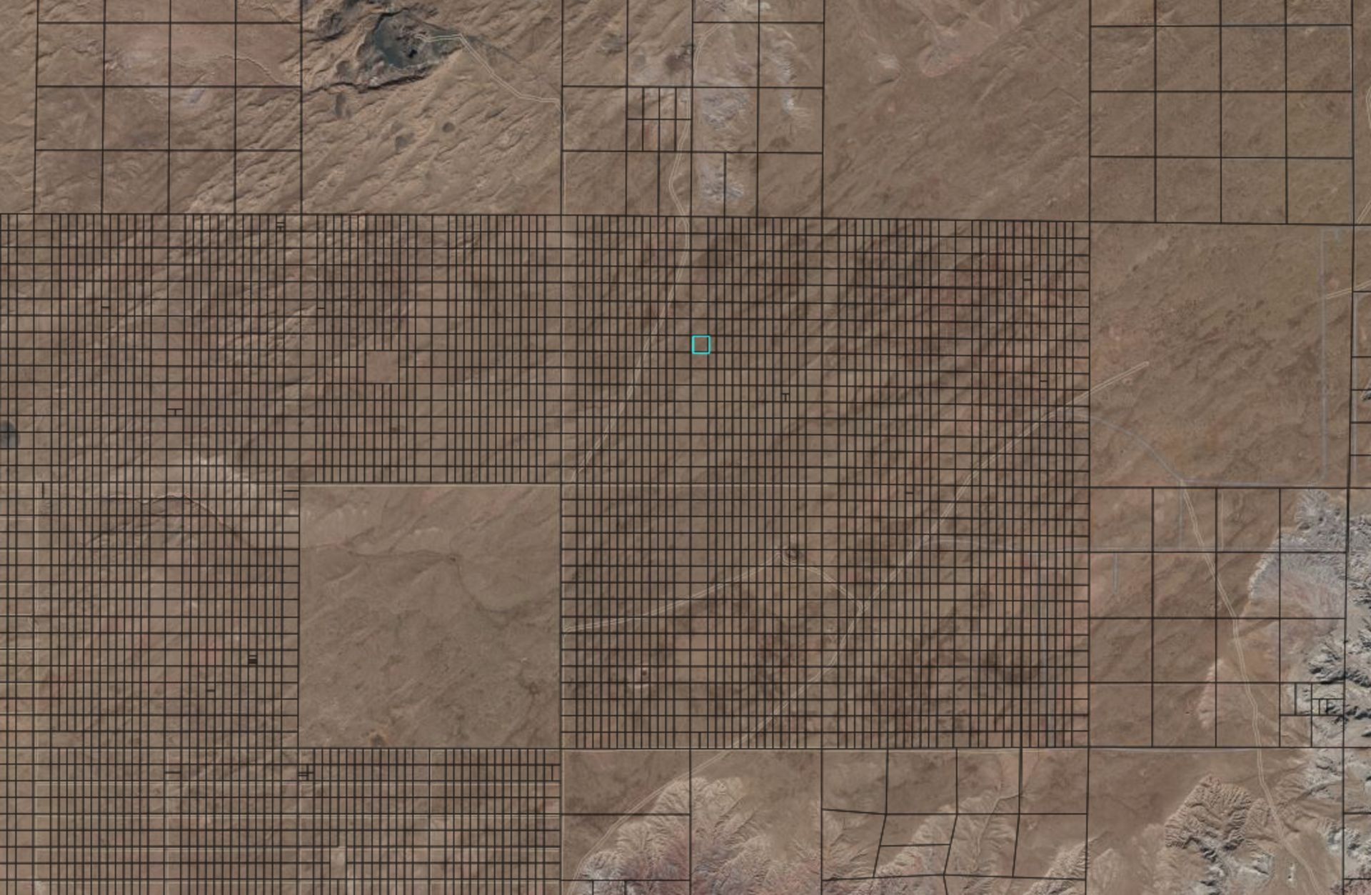 Navajo County's 2.5 Acre Gem in Arizona! - Image 8 of 15