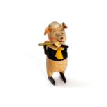 Schuco Tanzfigur Schweinchen mit Flöte, Uhrwerk intakt, leichte Alterungsspuren, H 12, Nasenfilz