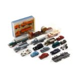 Konv. mit versch. Modellfahrzeugen, Kunststoff, darunter Wiking und Lego, Z 3