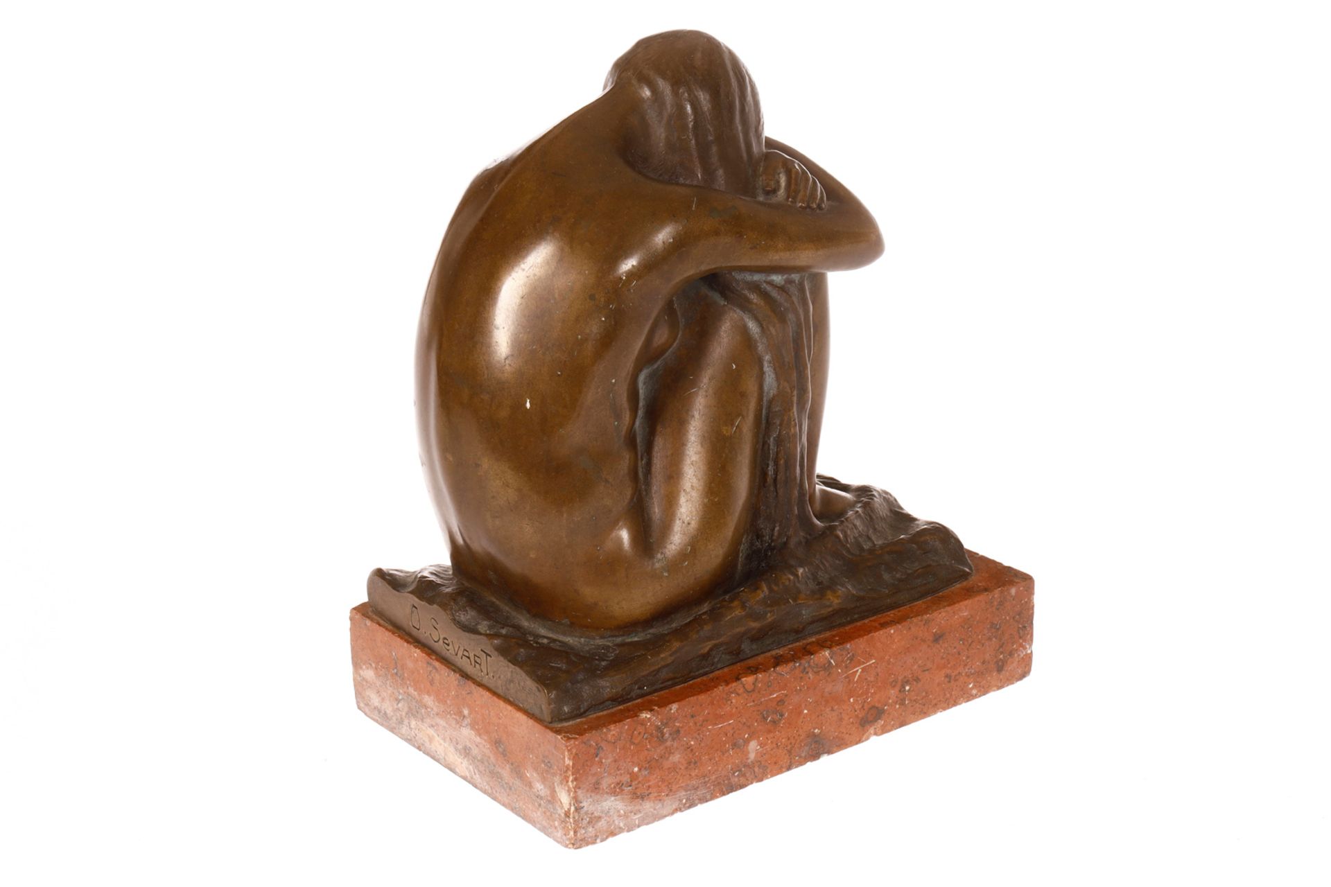 Bronzefigur ”Hockende”, um 1910, signiert O. Sevart, auf Marmorsockel, H 26 cm. - Image 2 of 2