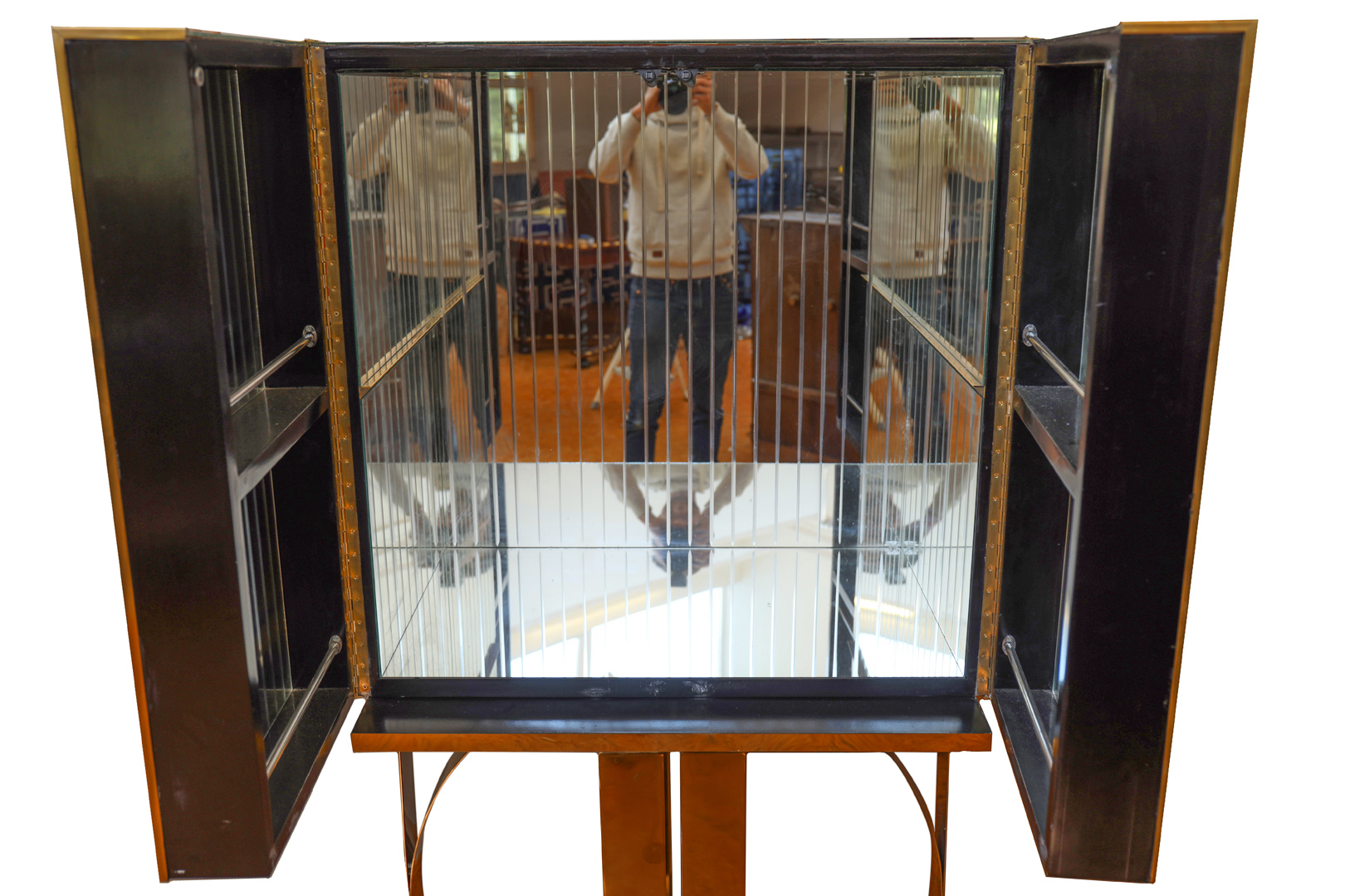 Designmöbel aus Murano-Glas, Barschrank, 20. Jh., auf designtem Metallsockel, Oberflächen mit - Image 4 of 4