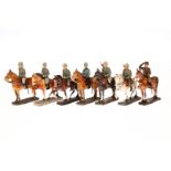 7 Elastolin Soldaten zu Pferd (4 davon stehend), Z 2-3