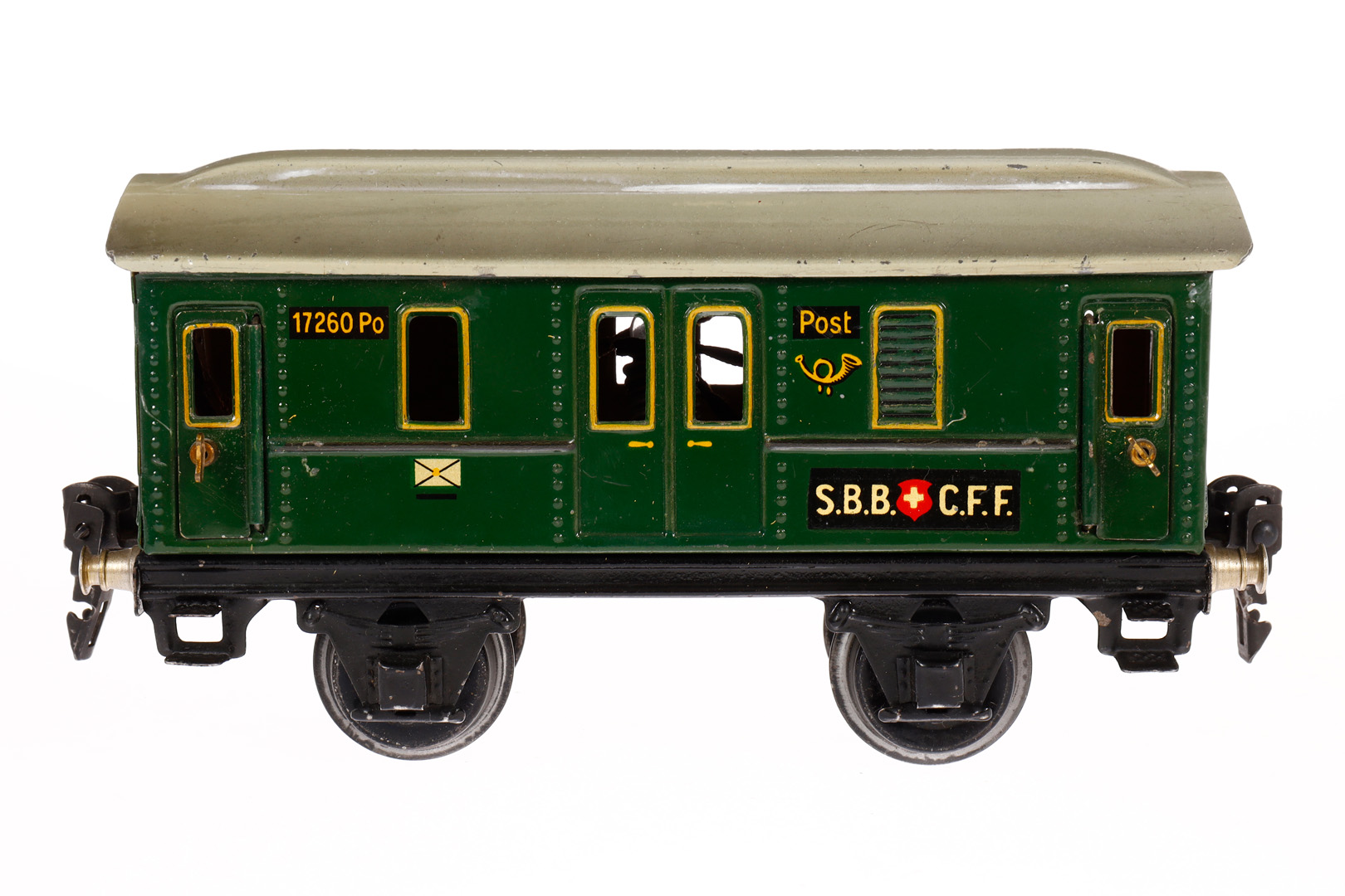 Märklin schweizer Postwagen 1726, Spur 0, CL, mit 4 AT und Beleuchtung, 1 Achslagerblende fehlt,