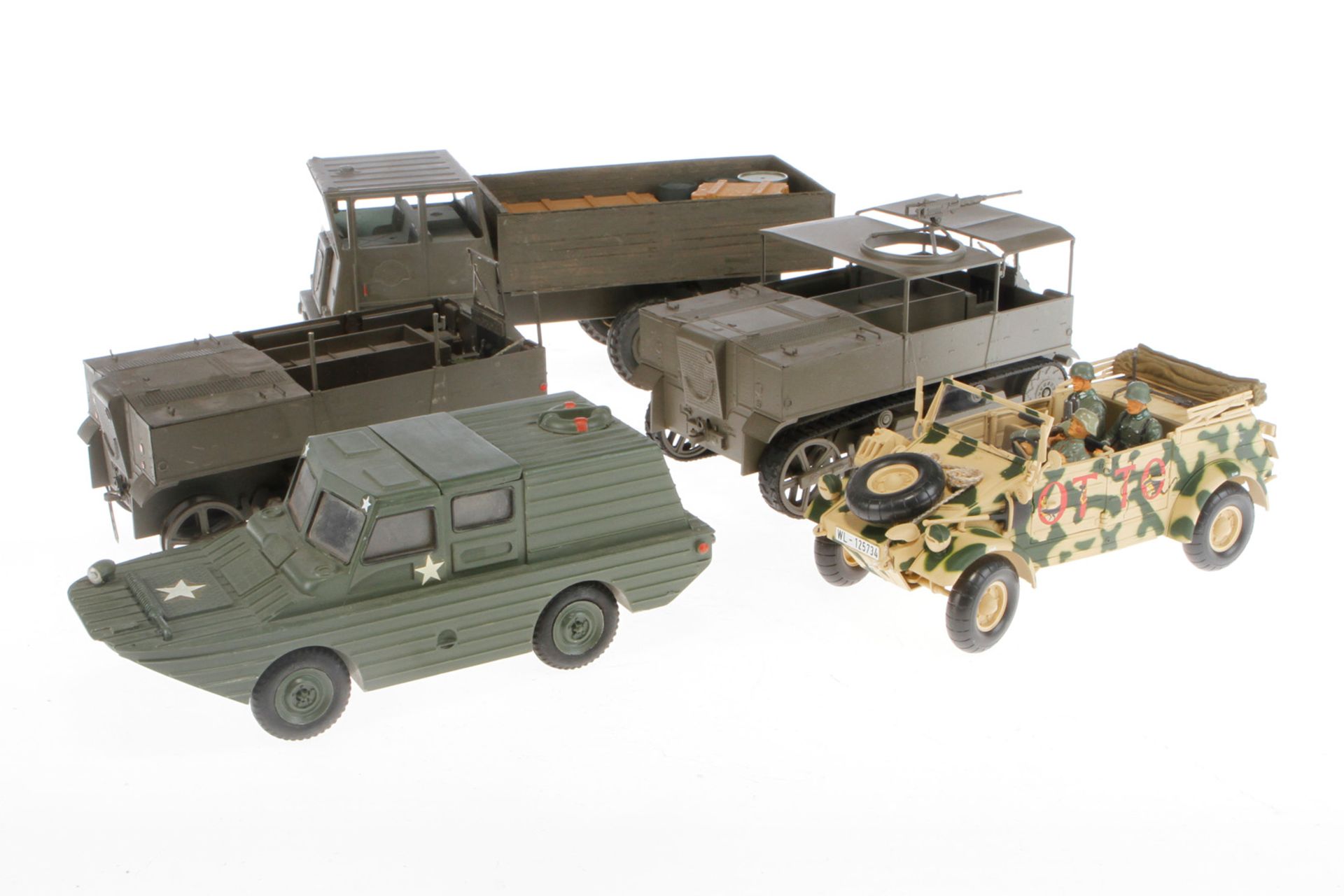 5 versch. Militärfahrzeuge, Kunststoff, L 19,5-28, Z 4