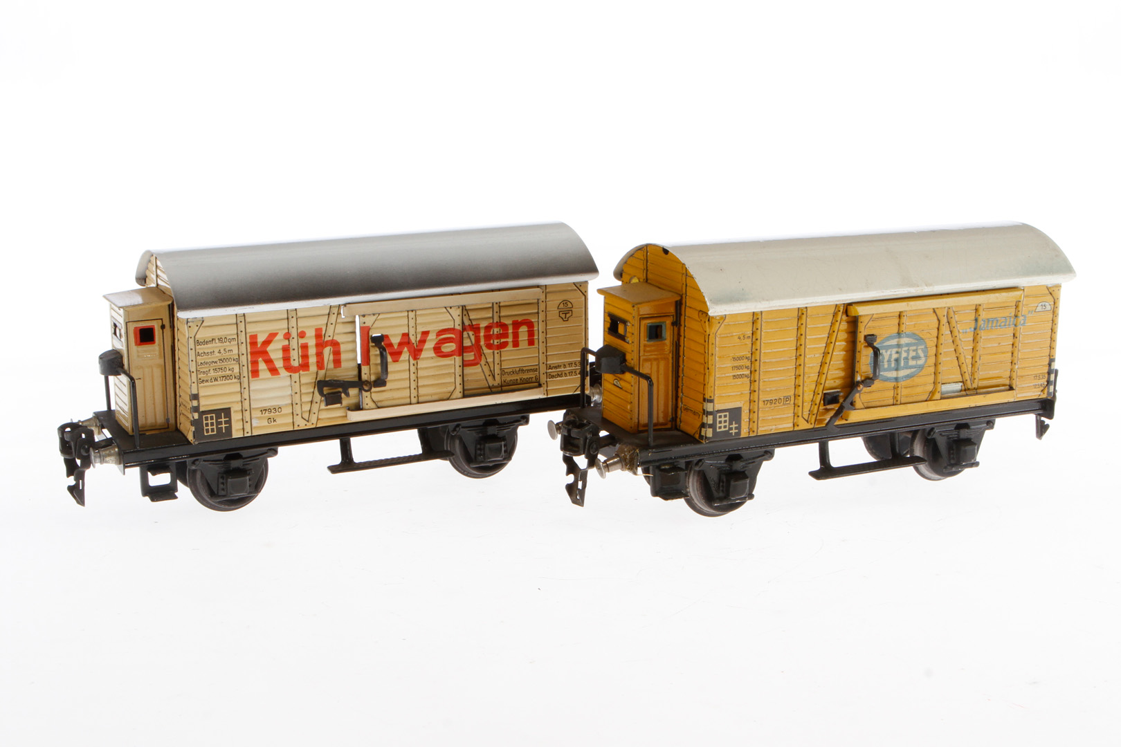 2 Märklin Güterwagen 1792 und 1793, Spur 0, CL, je mit BRHh und 2 STH, 1 Dach ersetzt, LS, L 18,5, Z