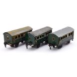 3 Märklin Personenwagen, 1725, Spur 0, 1 Dach nachlackiert, LS, Z 3