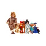 Konv. mit versch. Puppen, darunter große neuere Porzellankopfpuppe, 65 cm, Sandmännchen, Steiff