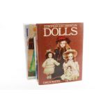 Konv. mit versch. Puppenbüchern, darunter ”European und American Dolls”, ”Die Welt der Puppen” etc.,