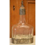 Early 20th century German silver and etched glass chamfered rectangular decanter with silver base