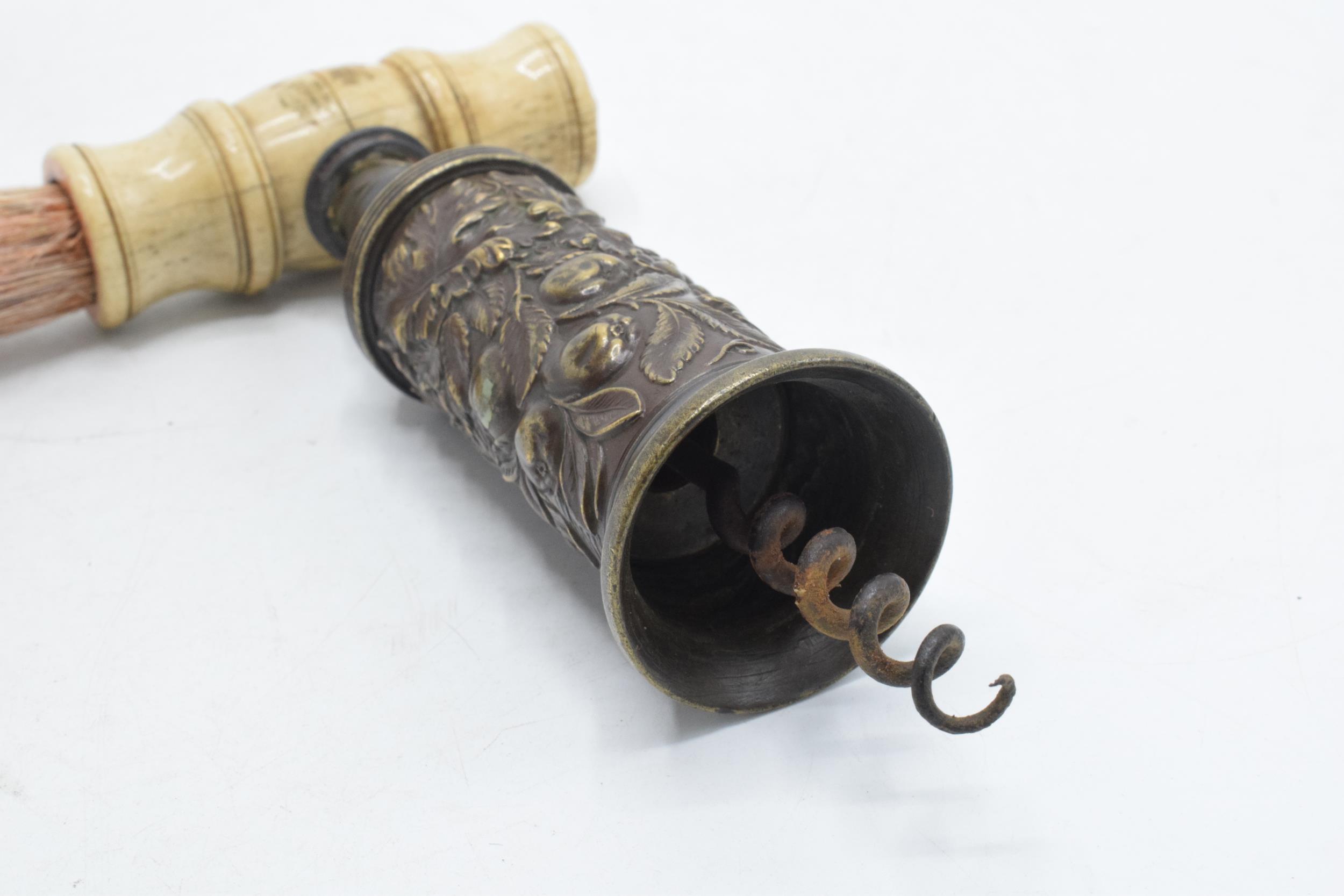 Early 19th century Thomason type double-action vine barrel corkscrew with turned bone handle and - Image 2 of 8