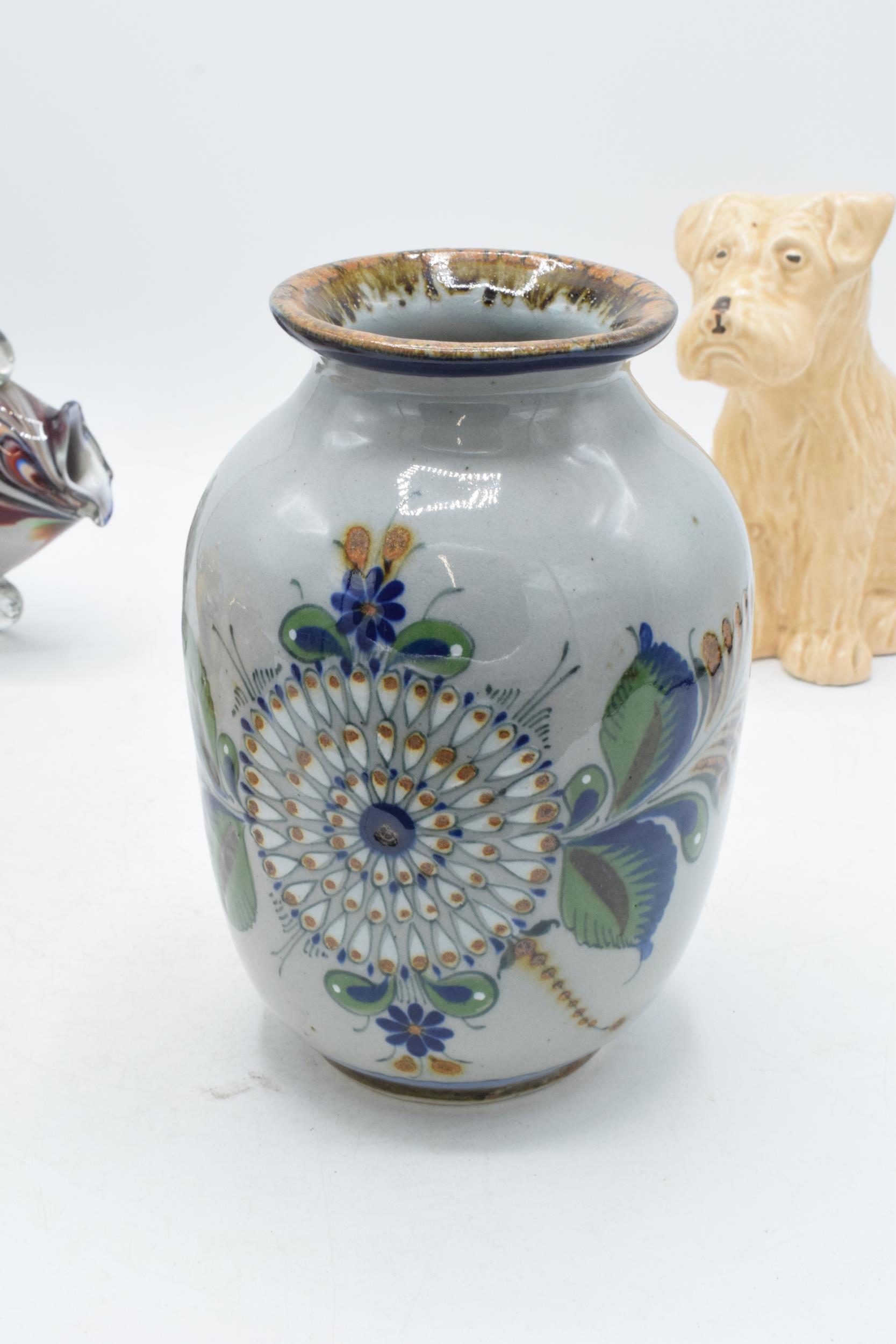 A collection of items to include a pair of Claytondale two-handled fruit scene vases, a Sylvac - Image 4 of 5