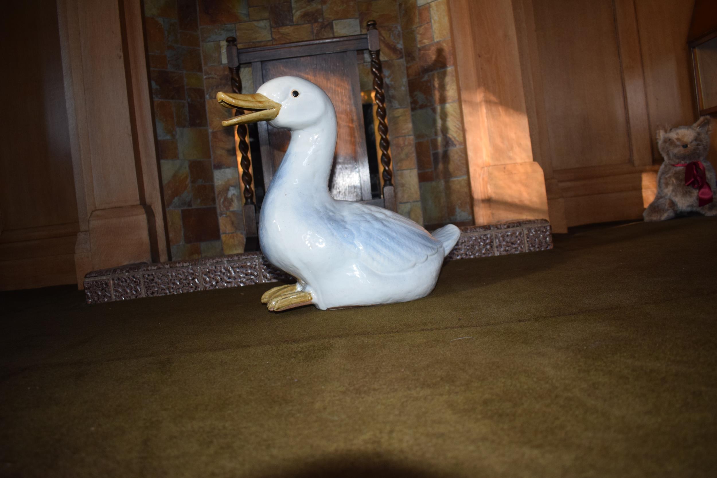 Early to mid 20th century large majolica figure of a goose, 43cm tall. In good condition, collection - Image 3 of 7