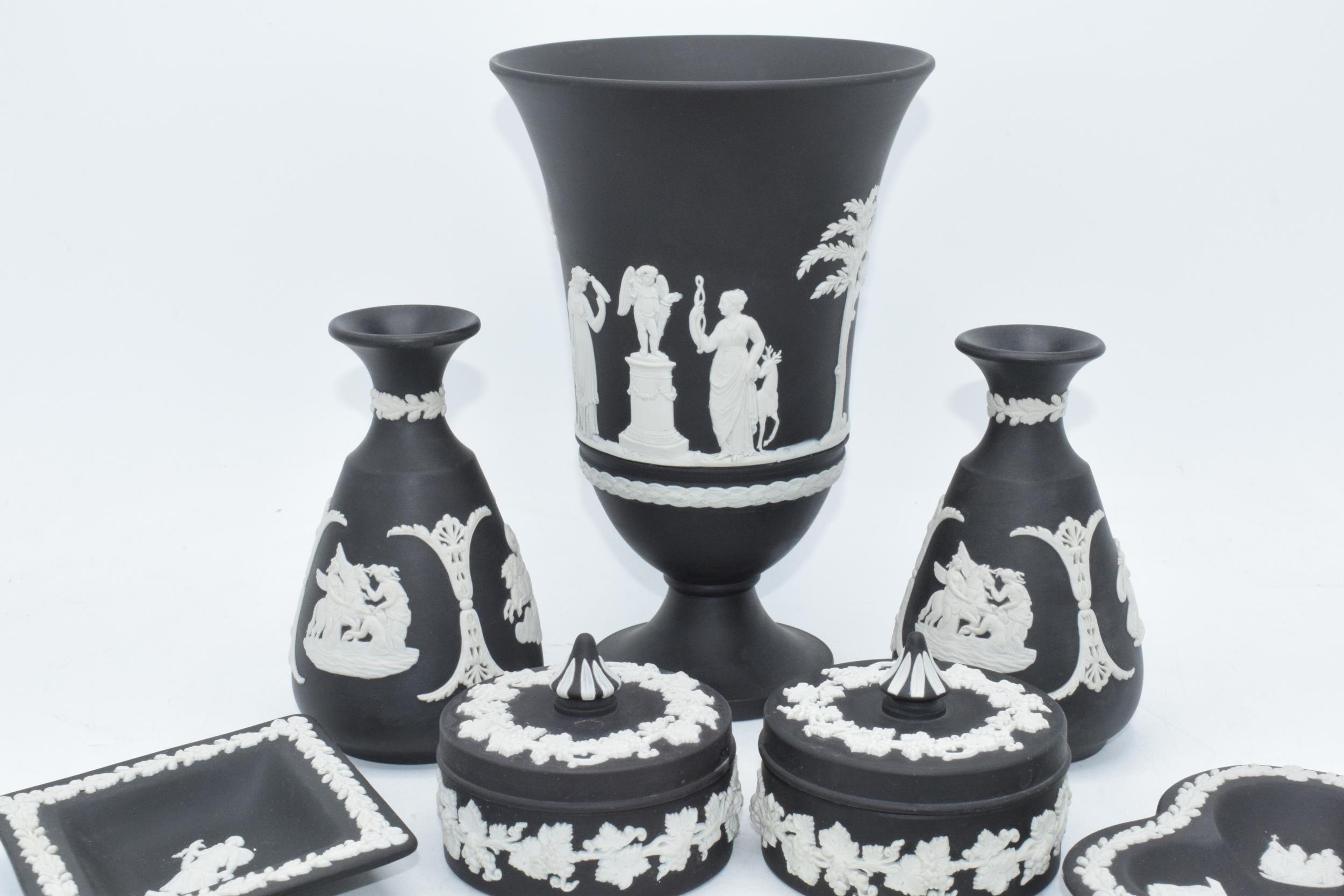 Wedgwood Jasperware in Black: to include a large 18cm vase, trinkets, bud vases and pin dishes ( - Image 2 of 4