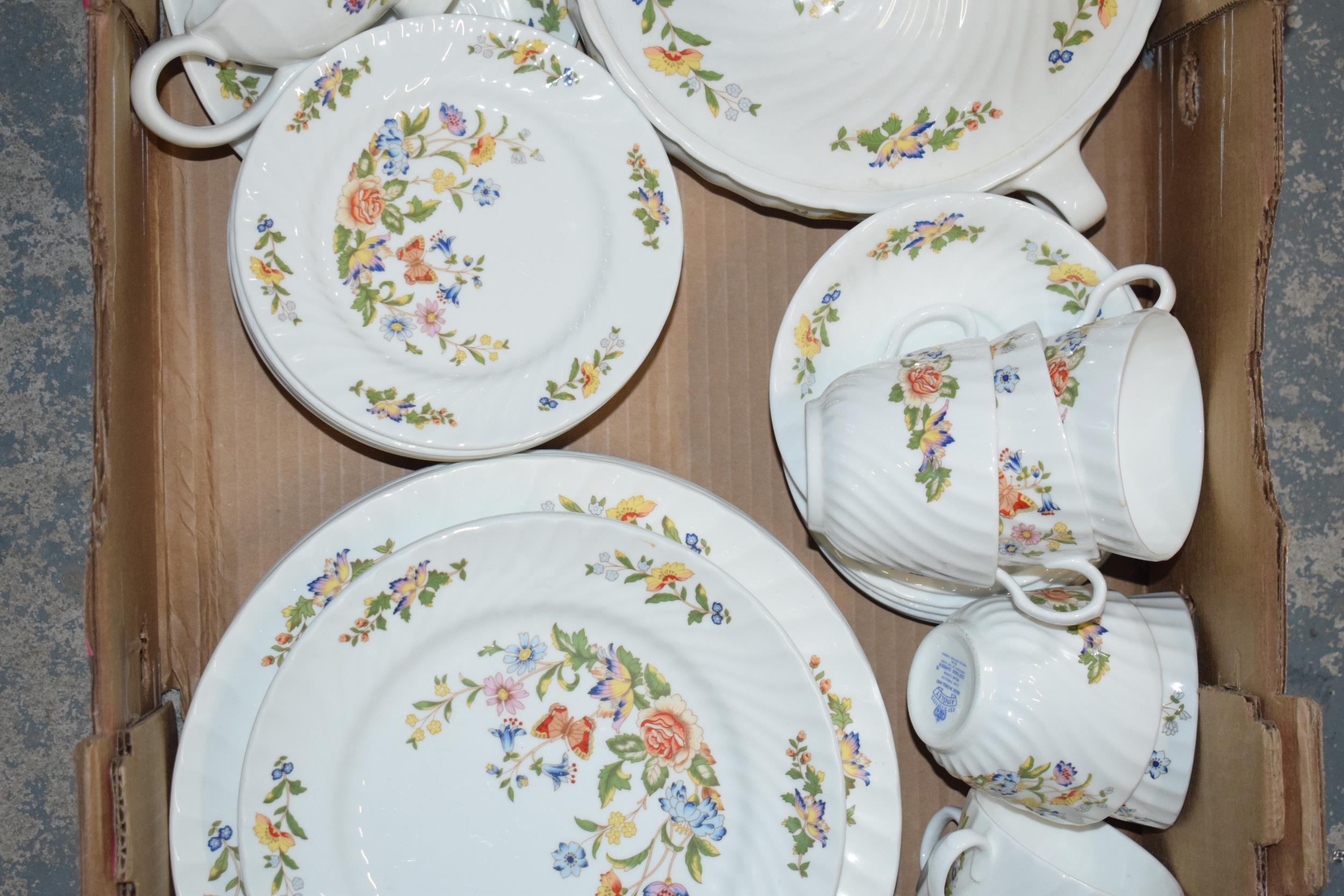 Aynsley tea and dinner ware in the 'Cottage Garden' pattern to include a tureen, cups, saucers, side - Image 3 of 5