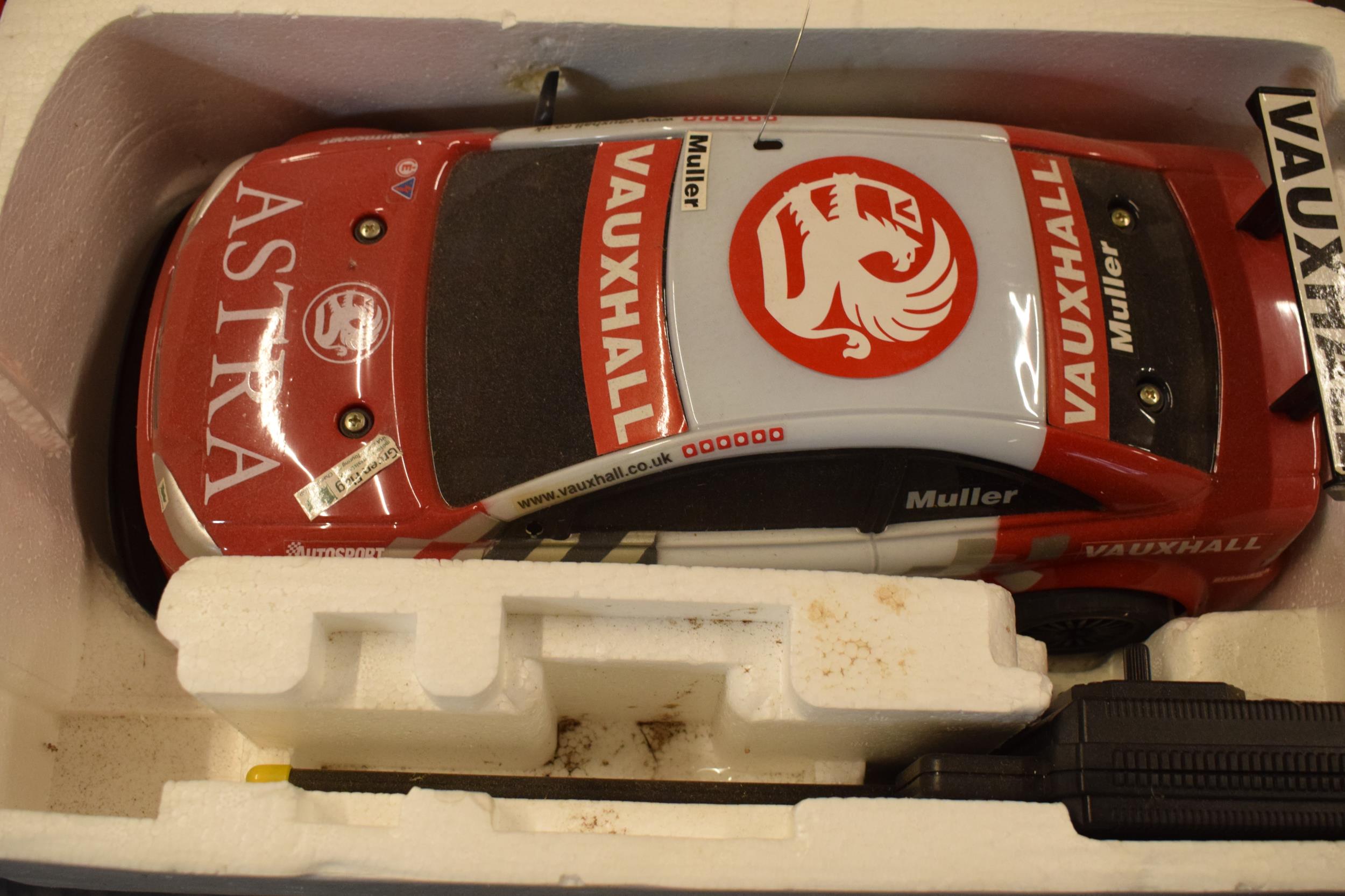 A collection of vintage Scalextric to include C646, 200, Micro Scalextric Grand Prix, a similar - Image 7 of 13