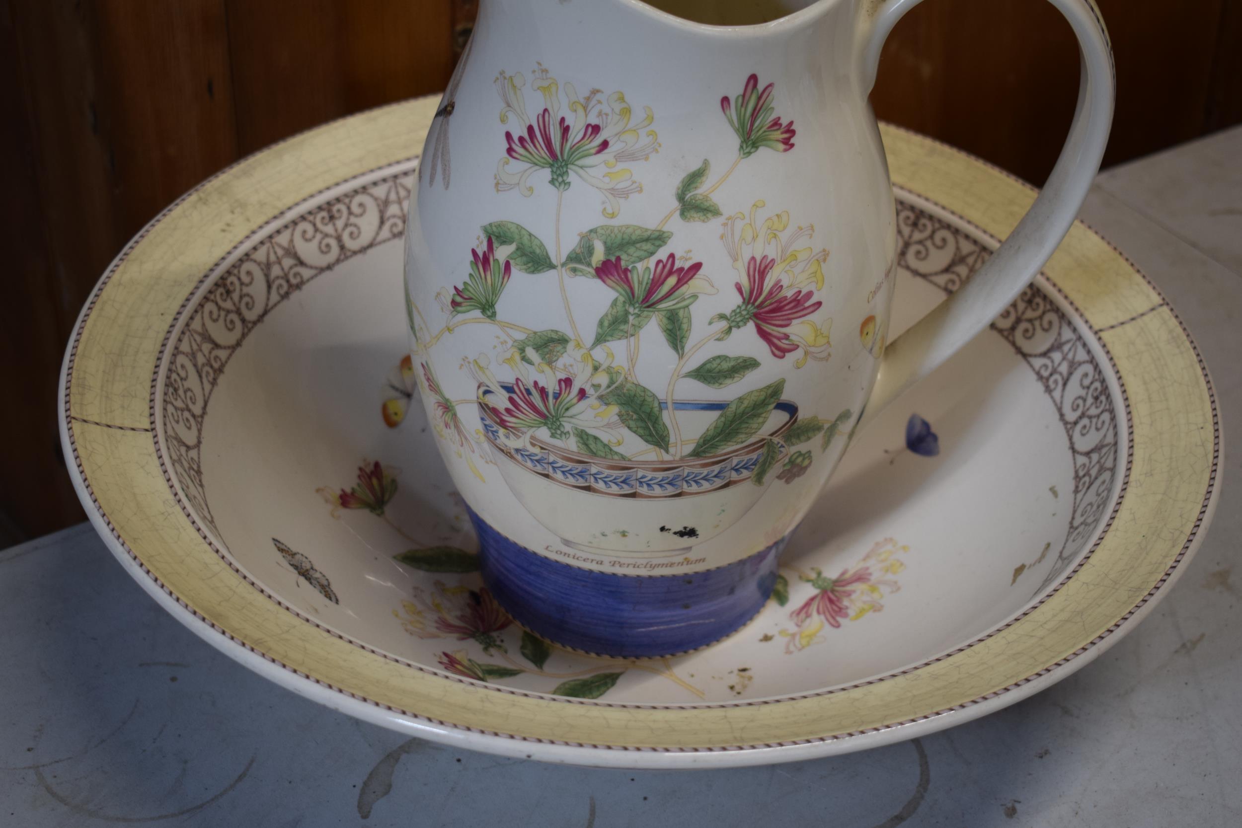 Wedgwood large jug and bowl in the Sarah's Garden pattern, bowl diameter 45cm (2). In good condition - Image 3 of 7
