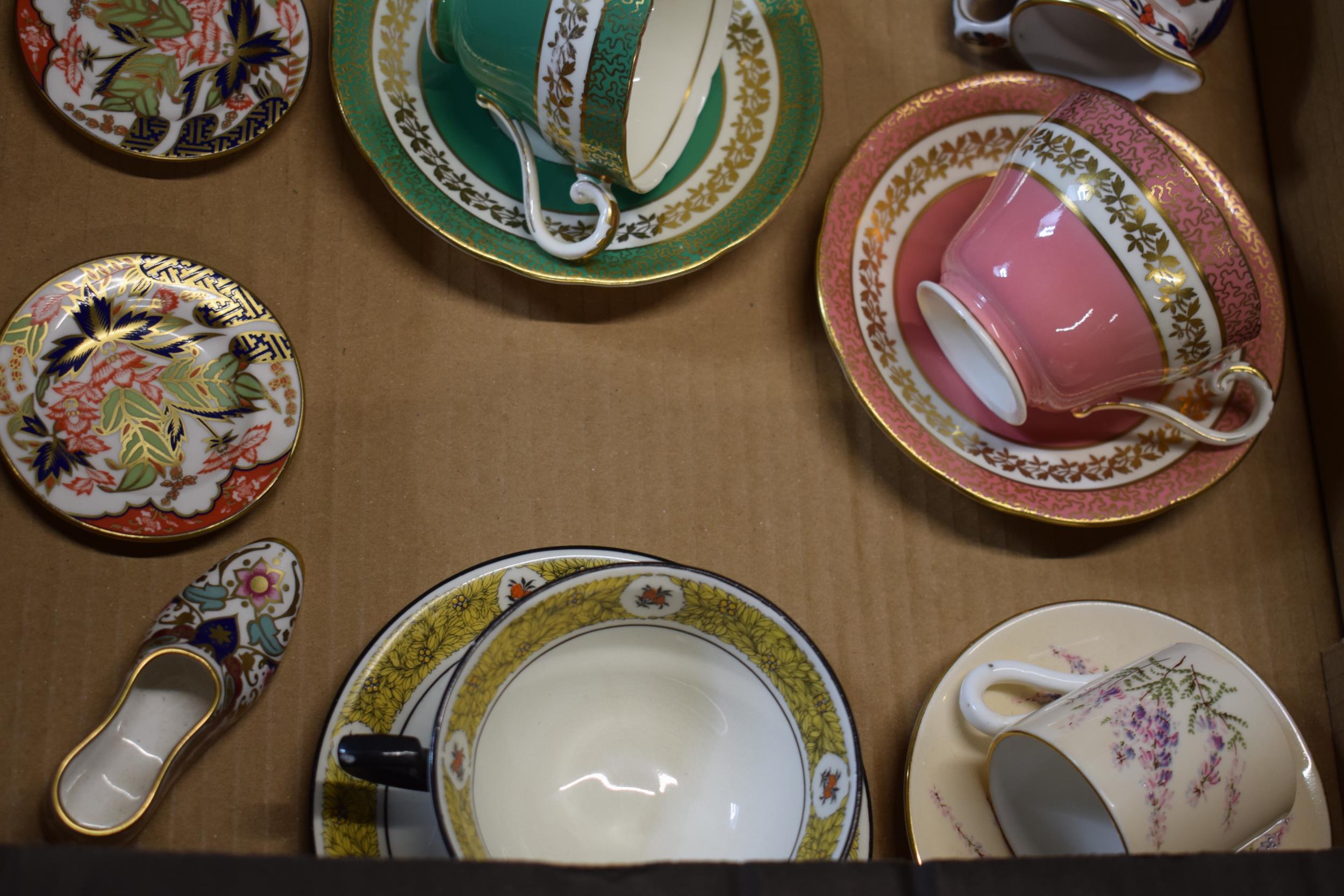 A collection of pottery to include Aynsley cups and saucers x 2, Spode items, Rosenthal - Image 3 of 9