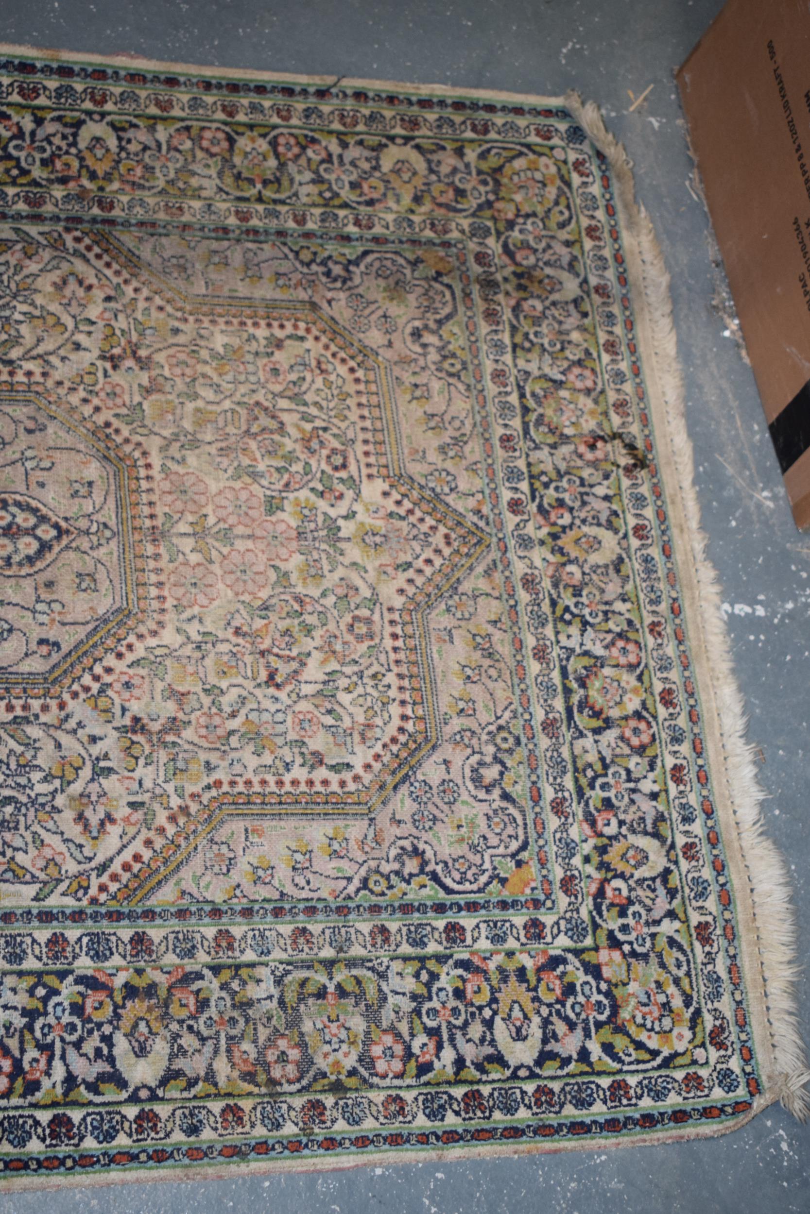 Vintage 20th century rug, 167 x 94cm. - Image 6 of 7