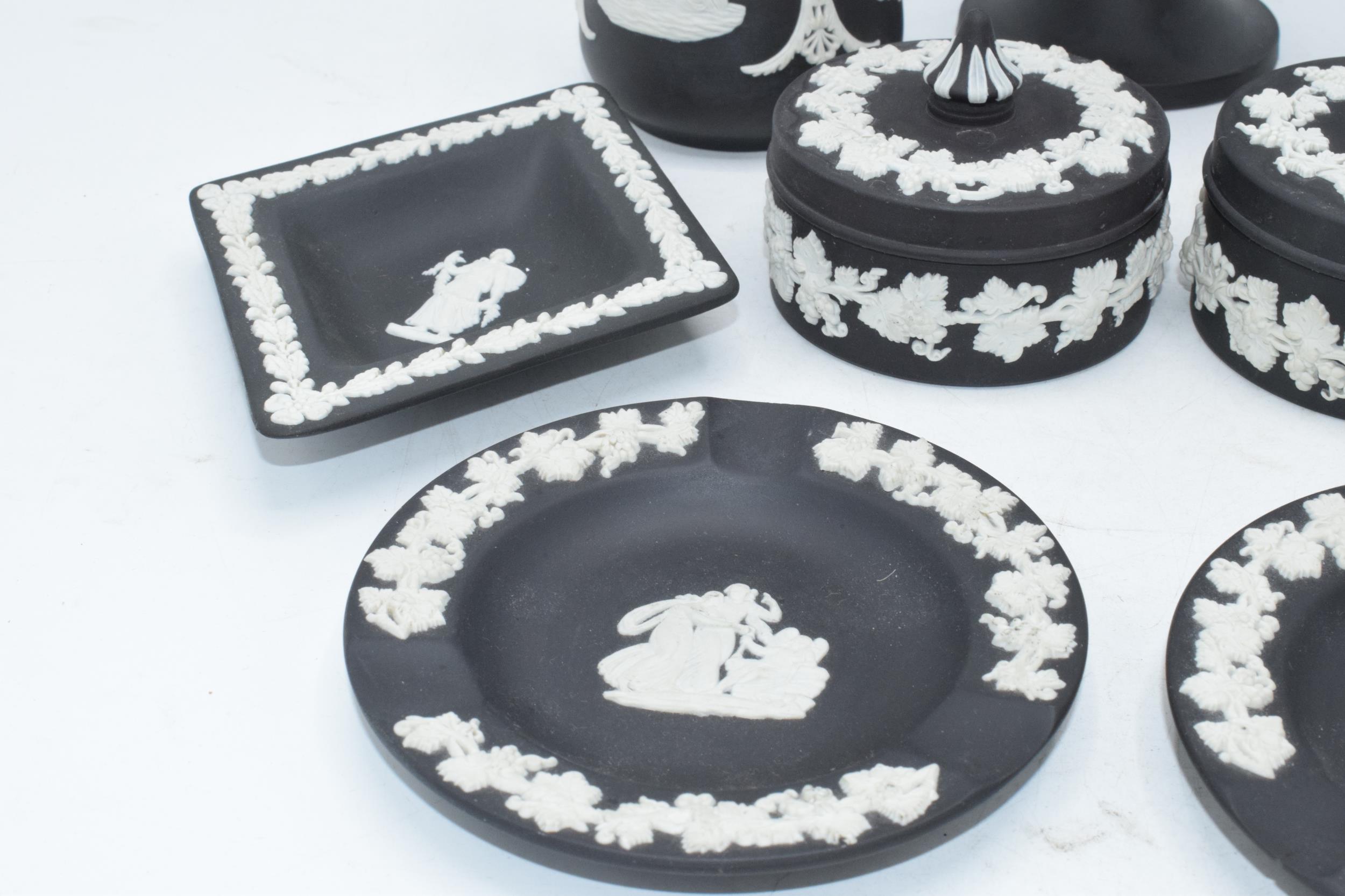 Wedgwood Jasperware in Black: to include a large 18cm vase, trinkets, bud vases and pin dishes ( - Image 3 of 4