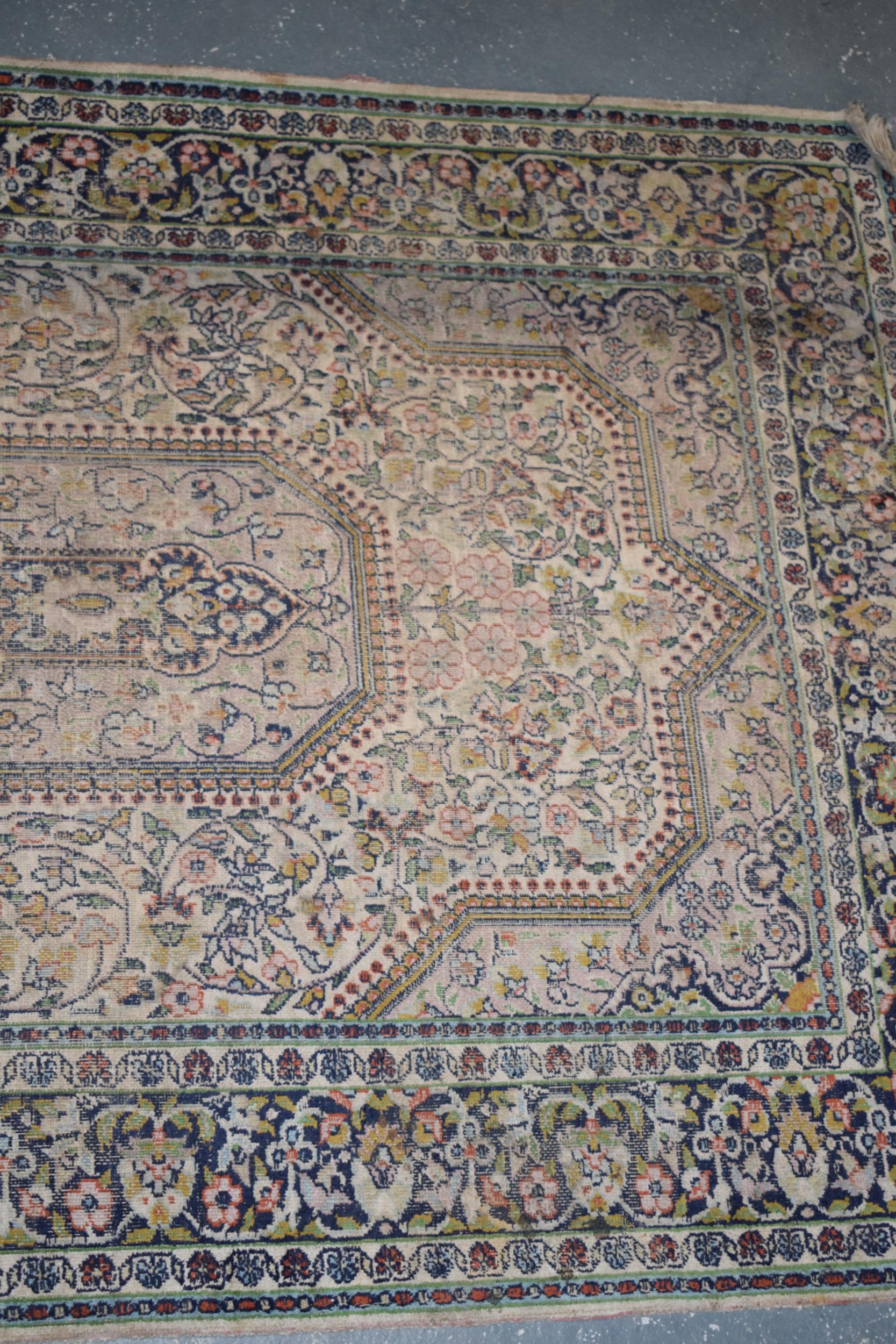 Vintage 20th century rug, 167 x 94cm. - Image 5 of 7
