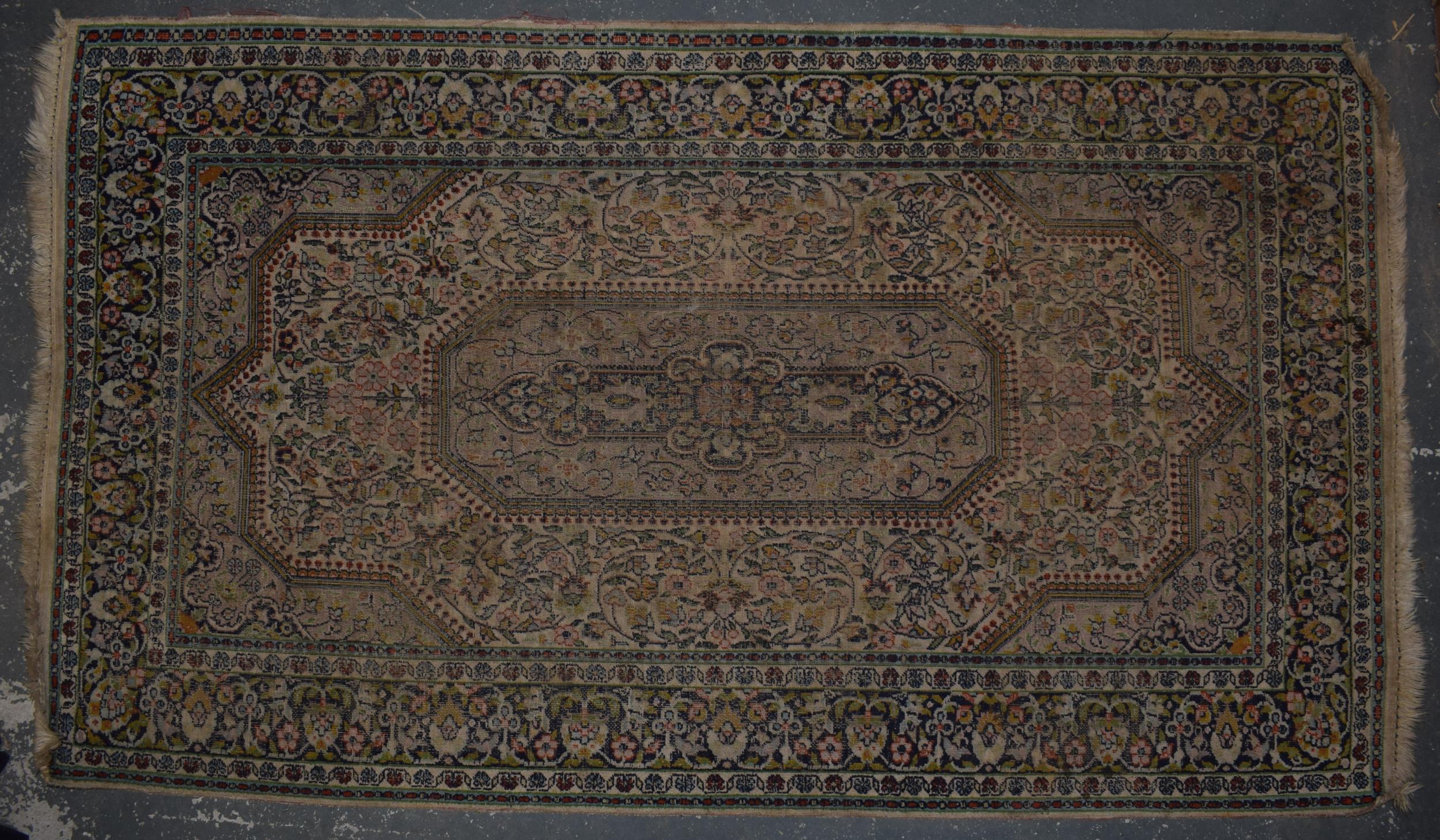 Vintage 20th century rug, 167 x 94cm.