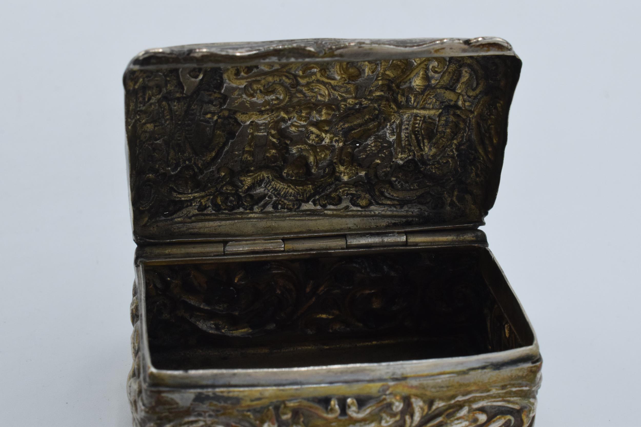 A pair of silver trinket boxes, both with embossed decoration, the larger being Birmingham 1900, the - Image 6 of 9
