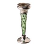 Edwardian hallmarked silver bud vase with green glass liner with pierced decoration, Birmingham