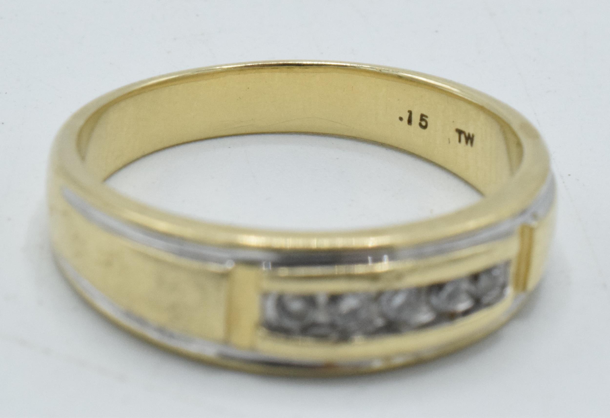 9ct gold ring set with 0.15ct of diamonds, 5.0 grams, size T/U. - Image 2 of 4