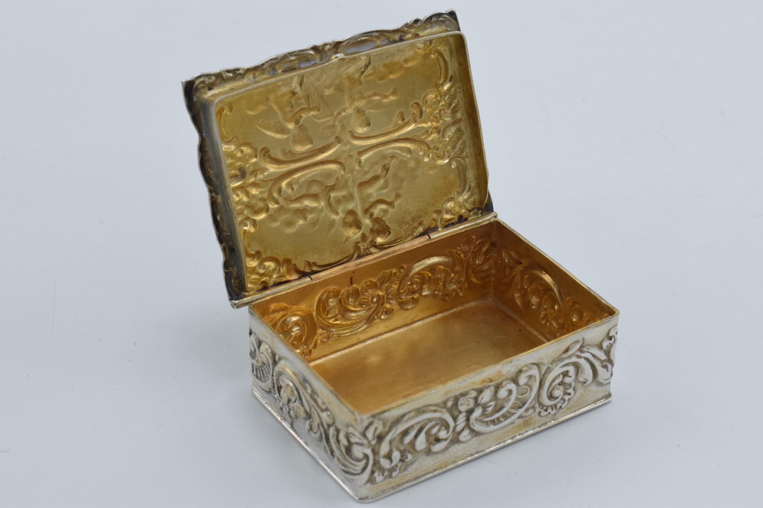A pair of silver trinket boxes, both with embossed decoration, the larger being Birmingham 1900, the - Image 8 of 9