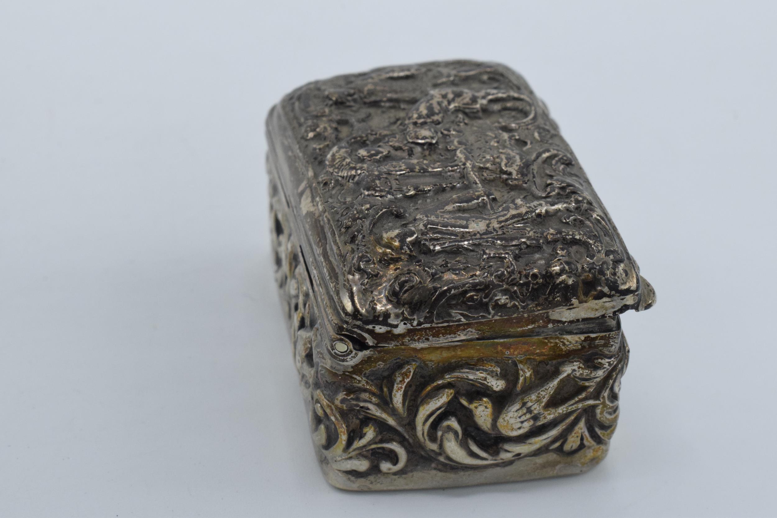 A pair of silver trinket boxes, both with embossed decoration, the larger being Birmingham 1900, the - Image 4 of 9