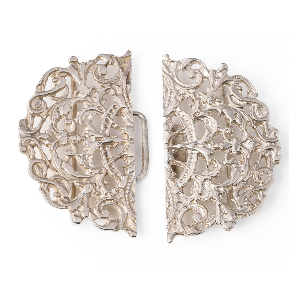 Continental silver ornate belt buckle, 27.2 grams.