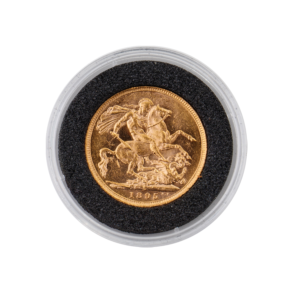 22ct gold full sovereign 1895. Looks to have been cleaned.