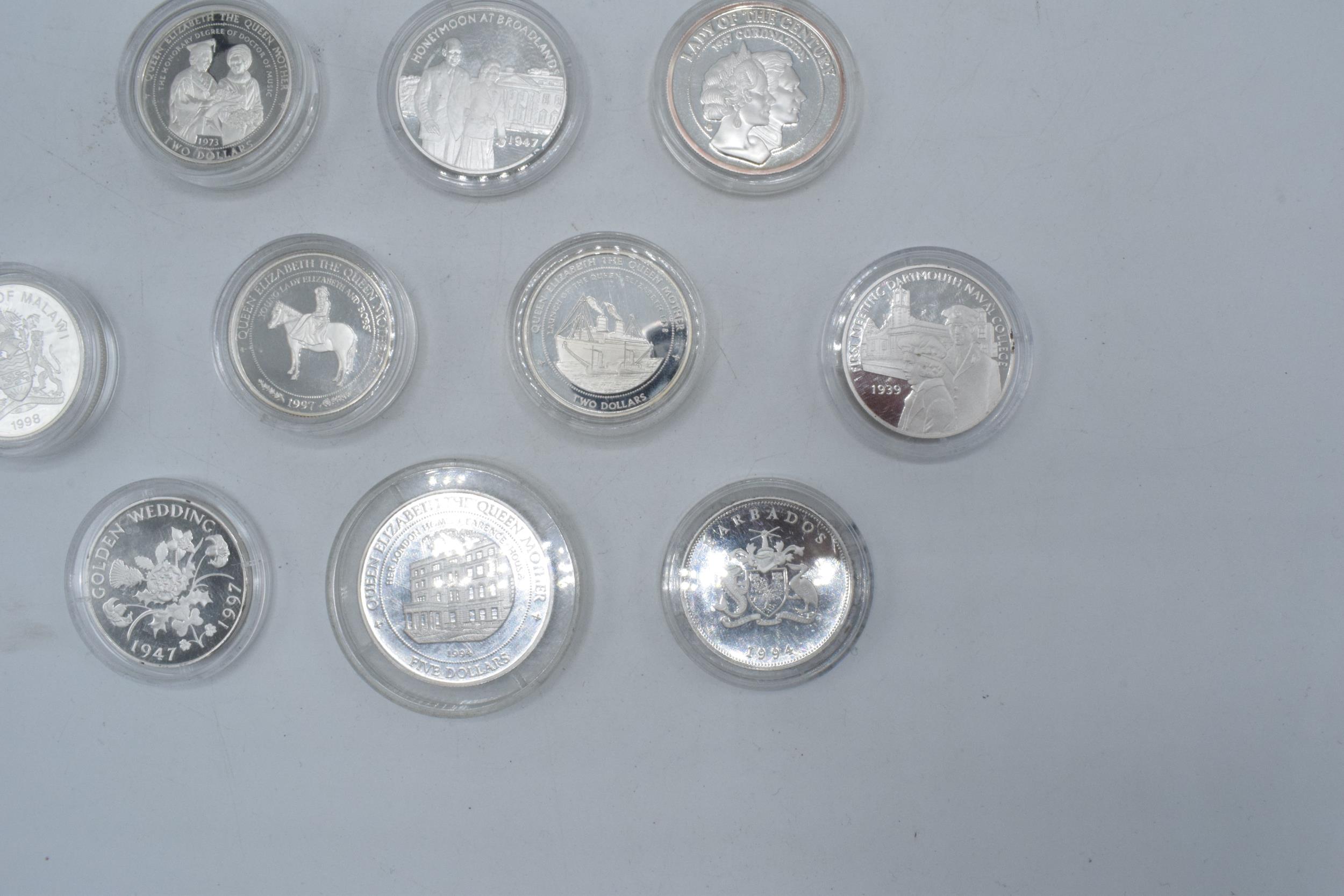 A collection of sterling silver proof coins of various denominations to include Fiji 5 Dollars, - Image 7 of 9