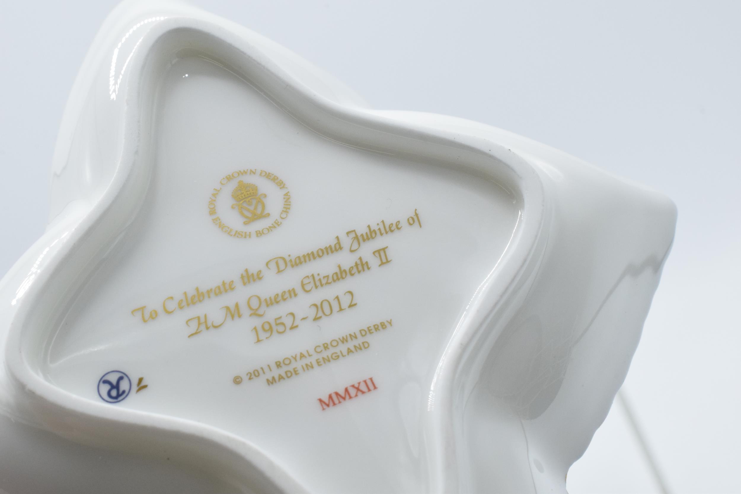 Royal Crown Derby star shaped pin tray decorated to celebrate the Diamond Jubilee of H. M. Queen - Image 3 of 3