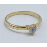 9ct gold ring set with clear stone, size N/O, 1.5 grams.