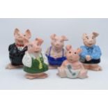 A collection of Wade Natwest pig money banks (5), all with stoppers. In good condition with no