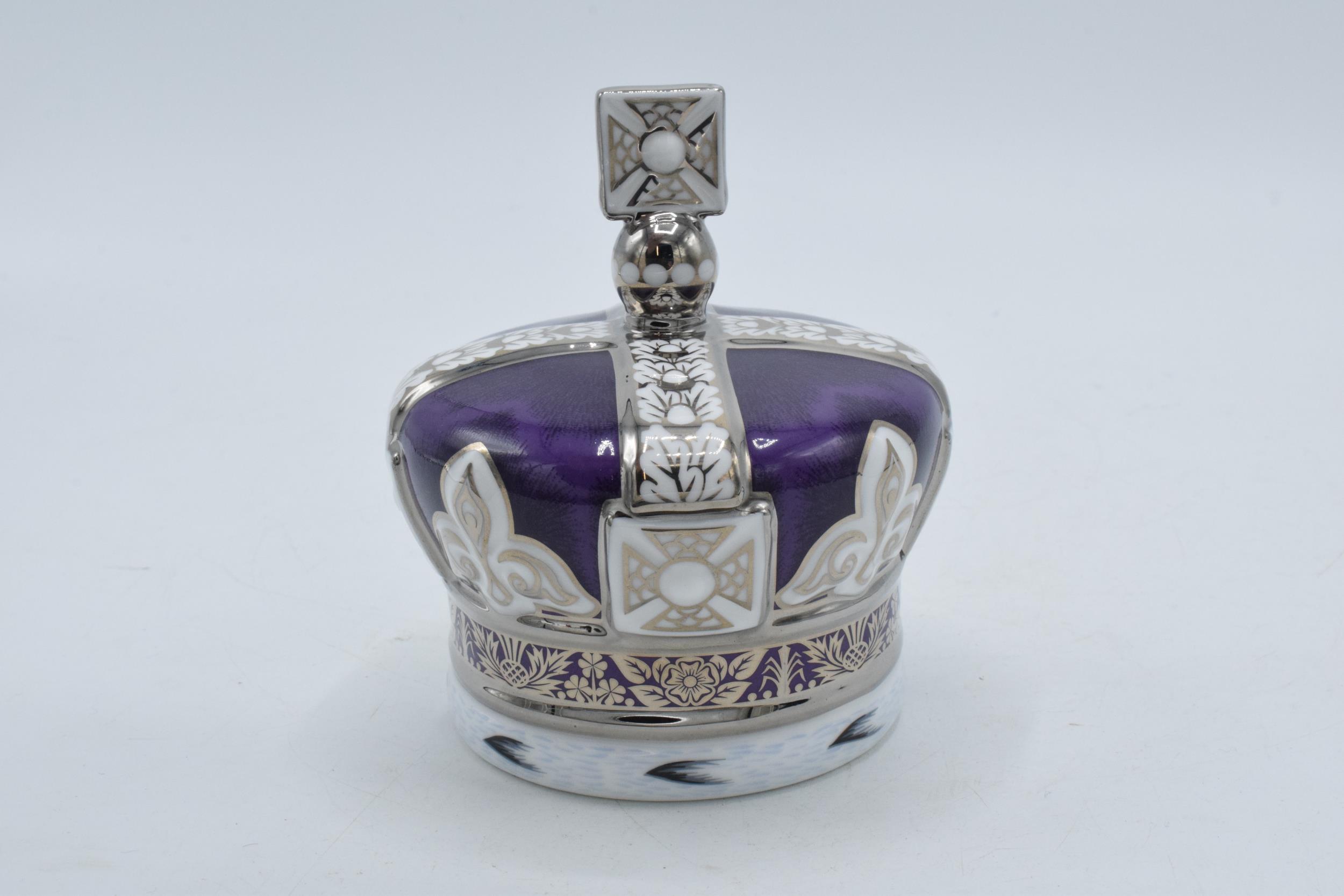 Royal Crown Derby paperweight, Coronation Crown, number 27 of a limited edition of 500 - Image 2 of 3