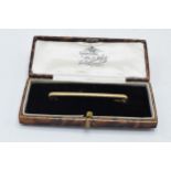9ct gold tie pin / bar brooch in original H Pidduck of Hanley box, 3.0 grams.