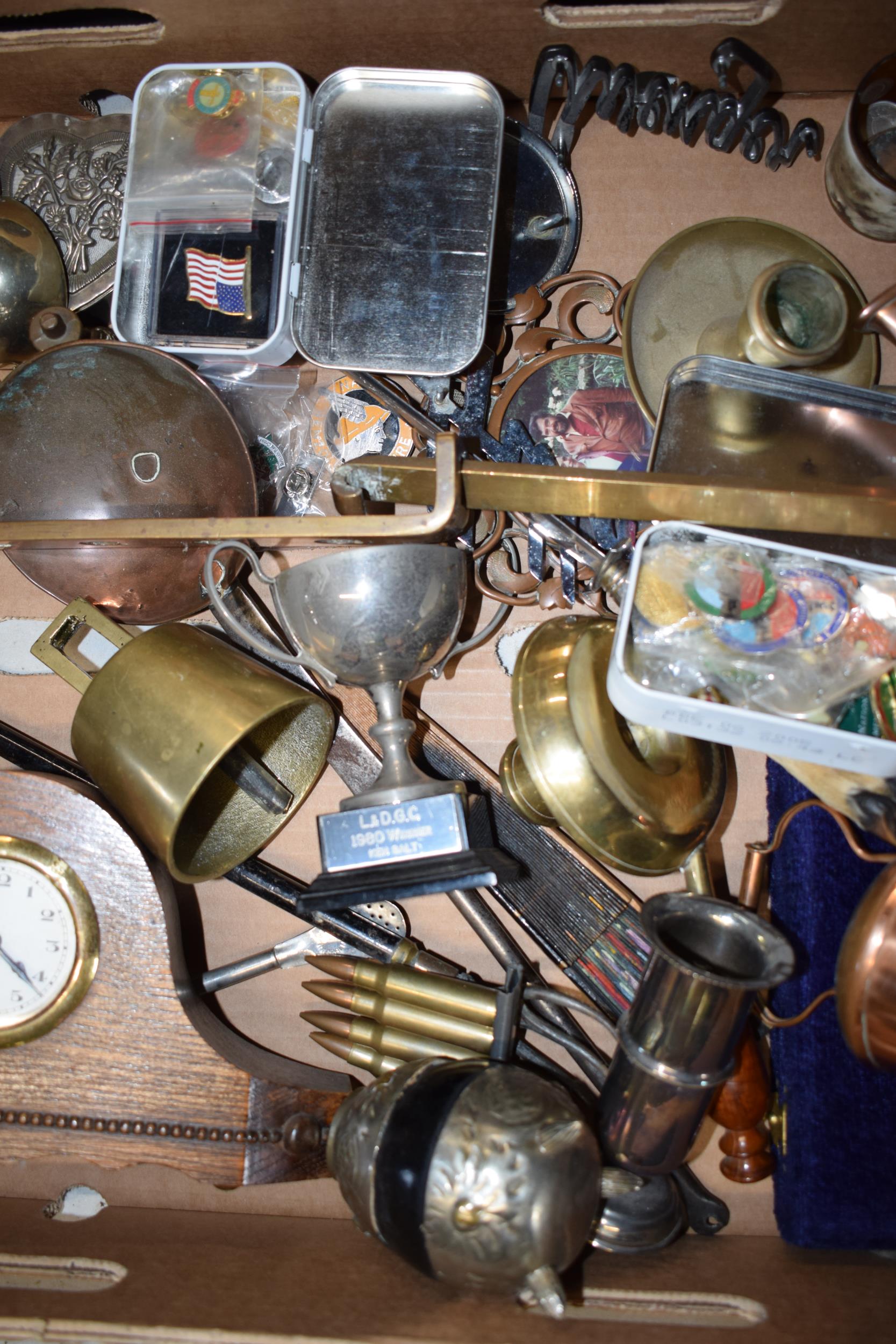 An interesting collection of items to include pin badges, unusual brass adjustable hook, tankards - Image 3 of 4