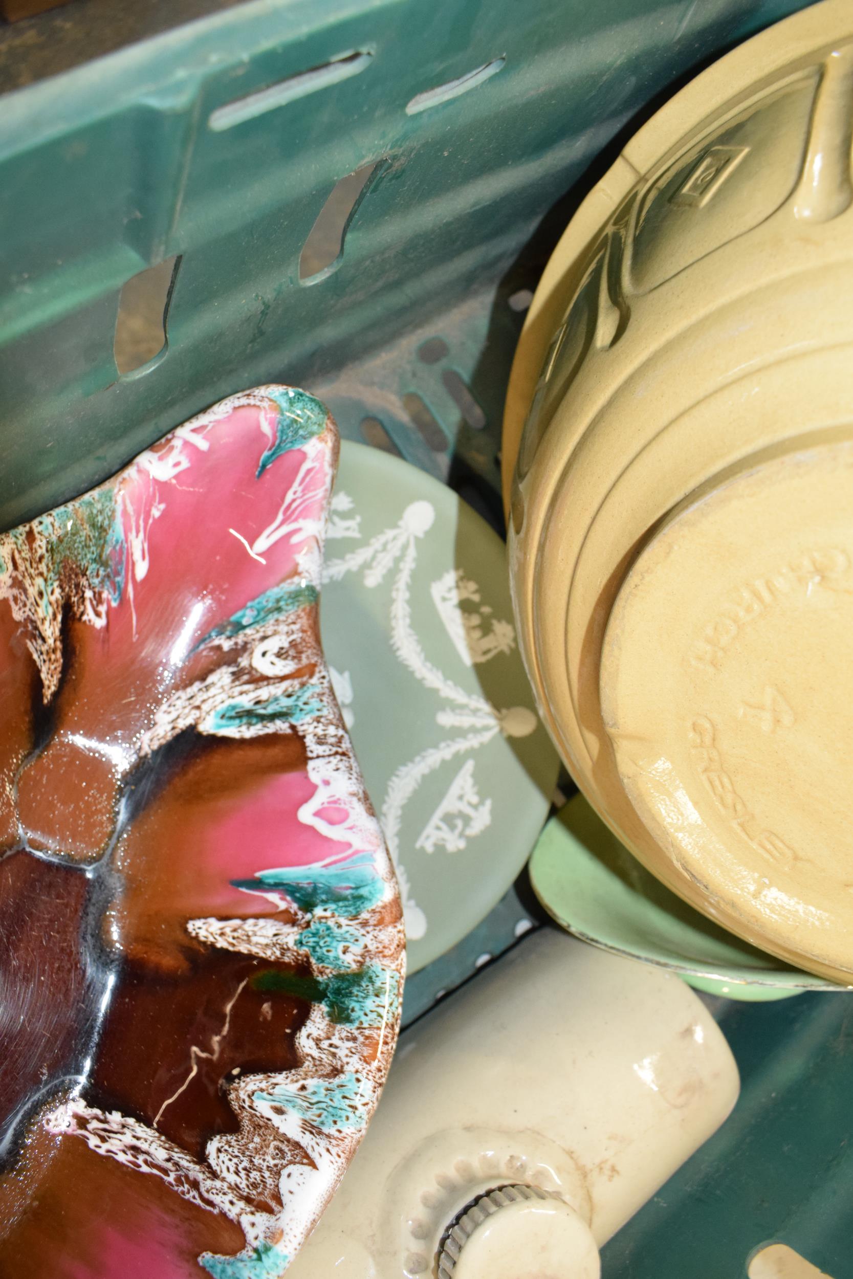 Mixed items to include large Church Gresley mixing bowl, stoneware foot warmer, Wedgwood green - Image 4 of 4