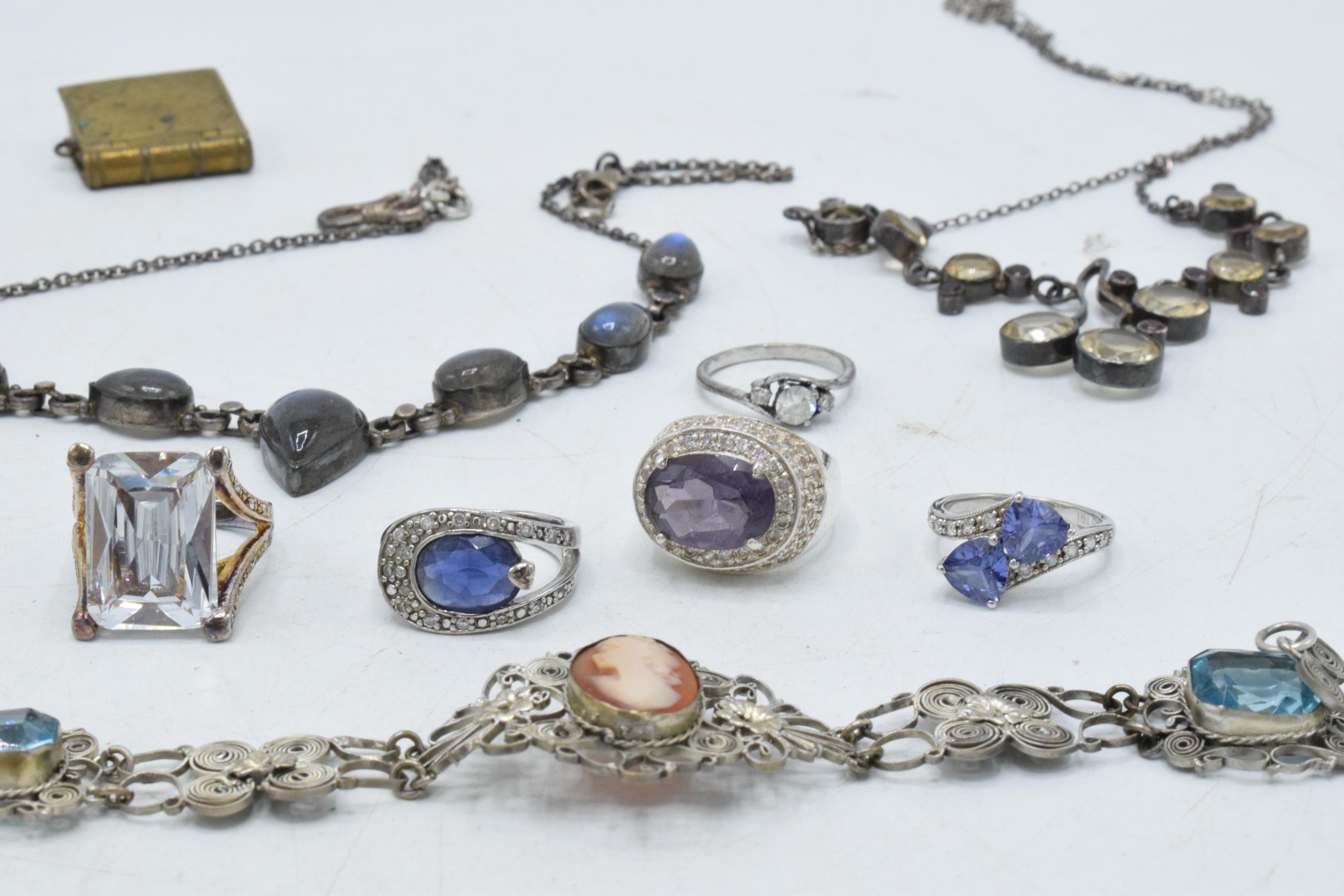 A collection of silver and white coloured metal jewellery to include necklaces, rings and others, - Image 2 of 5