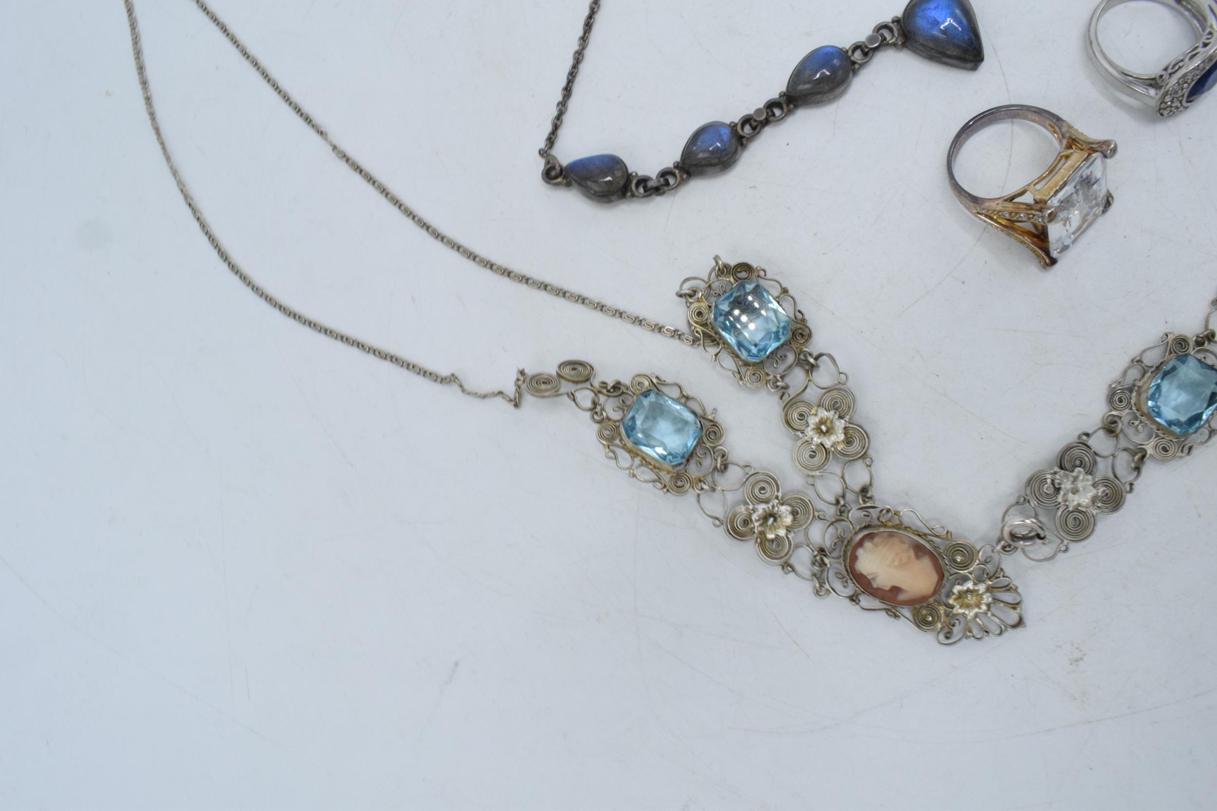A collection of silver and white coloured metal jewellery to include necklaces, rings and others, - Image 3 of 5