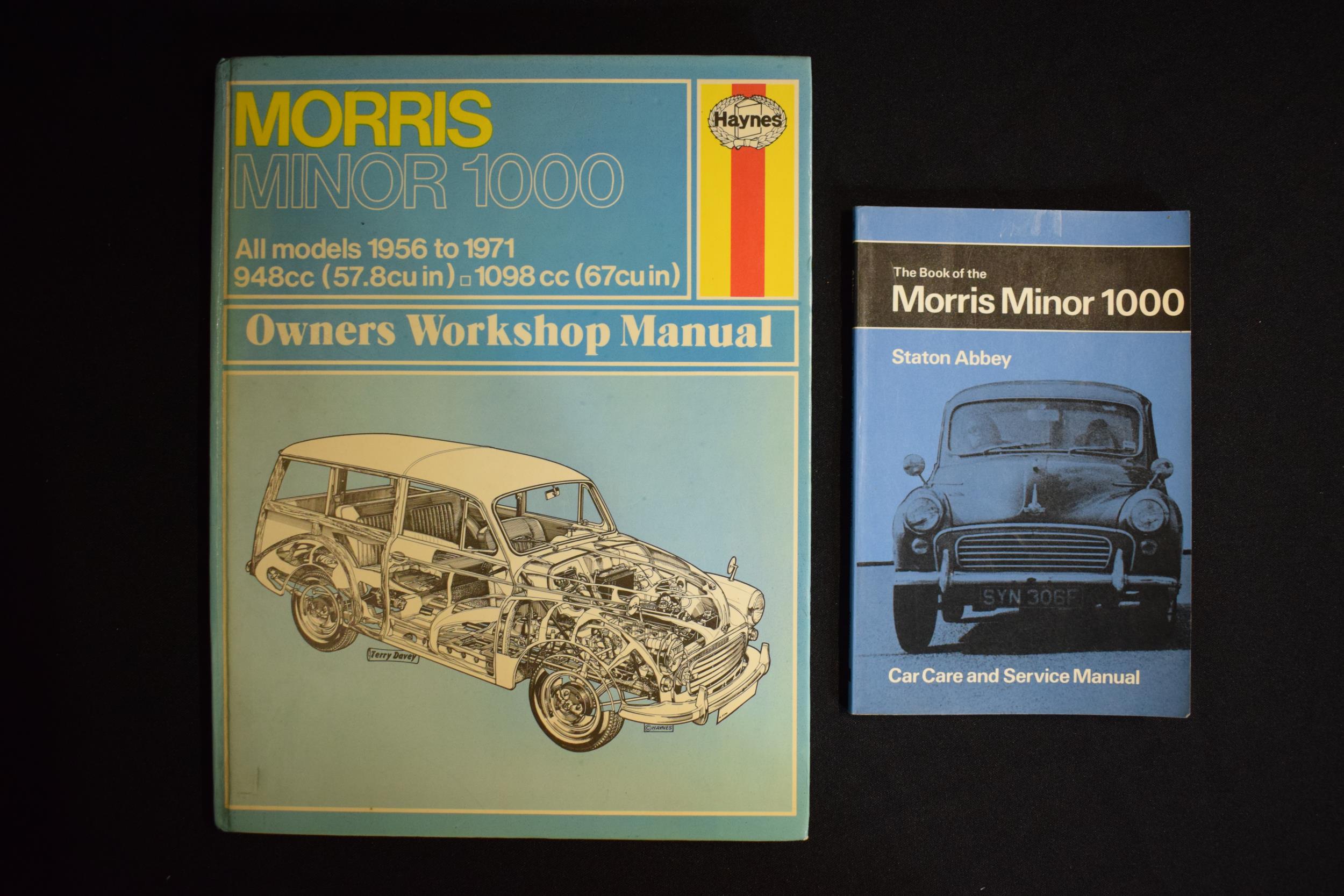 Haynes No. 024 Morris Minor 1000 1956-1971 together with Pitmans Motorist Library Book of the Morris