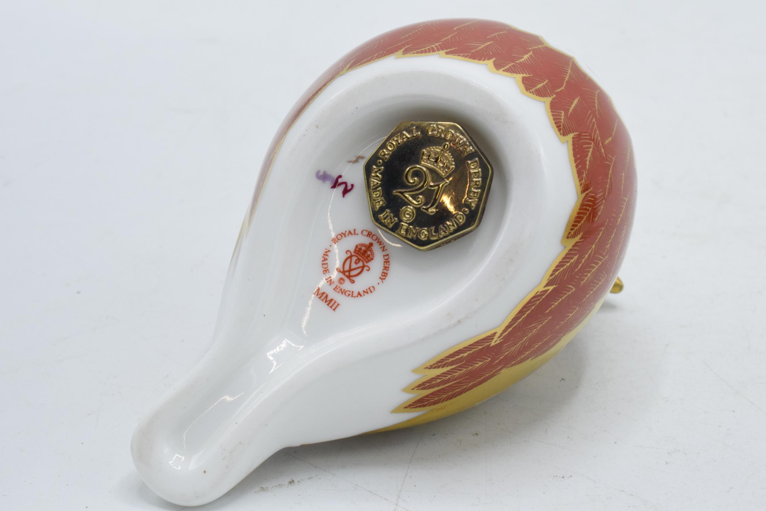 Royal Crown Derby paperweight, Chaffinch, 21st anniversary special gold stopper. In good condition - Image 3 of 3