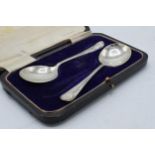 A cased set of preserve spoons, Sheffield 1929, Duncan & Scobie, 42.3 grams.