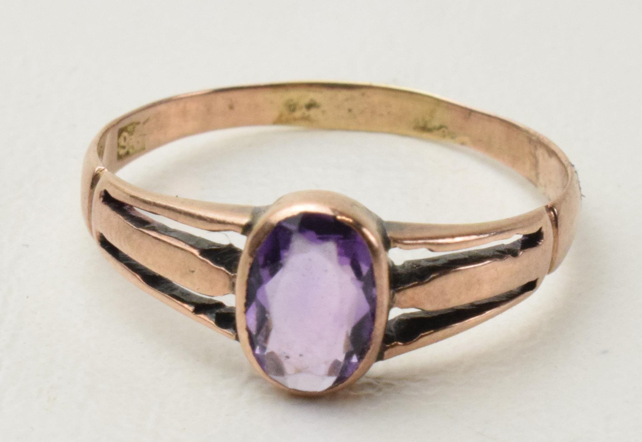 Antique 9ct gold ladies ring set with an amethyst, 1.7 grams, size S. Antique repair to shank.